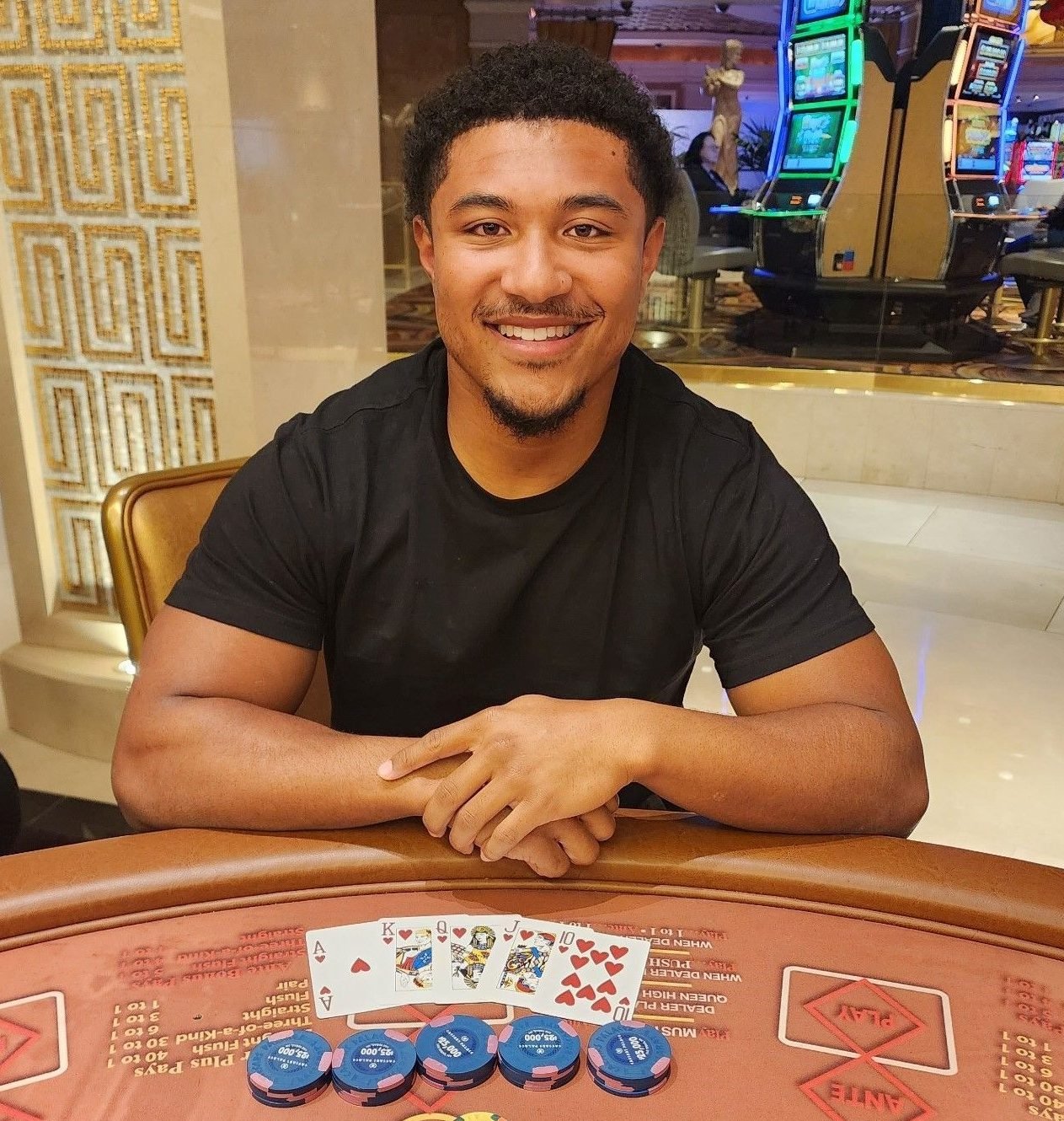 Jackpot: Caesars Palace Pays Out Over $500K to NFL Rookie Ronnie Rivers