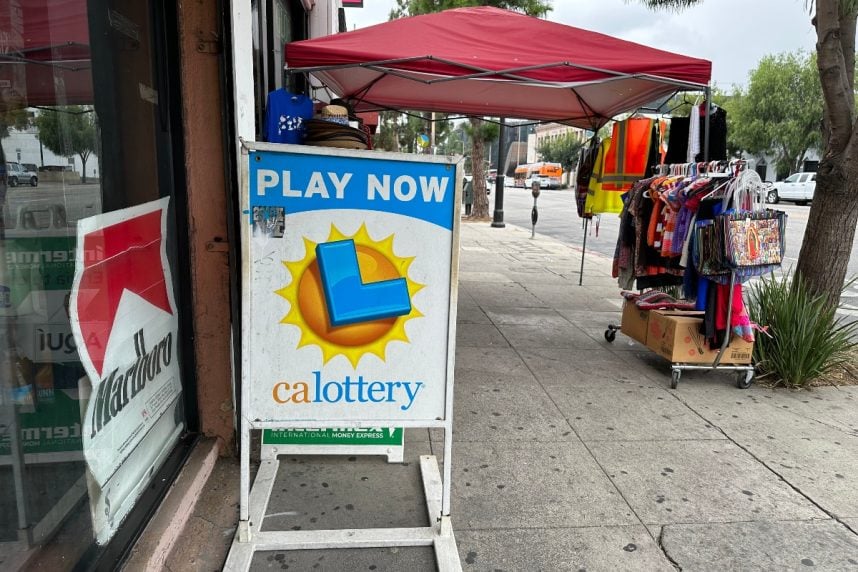 Powerball Nears Top-Five Territory After Jackpot Skirts Players for 40th Drawing