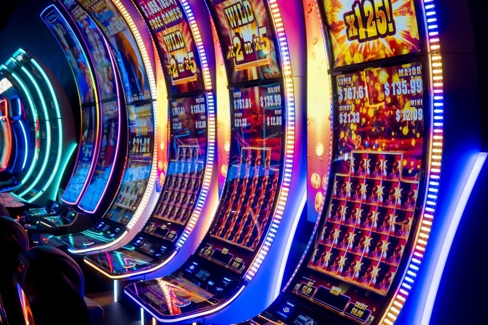 Universal Entertainment Bets on Nevada Slot Machine Business