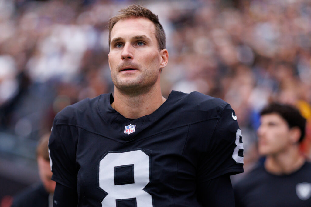 VEGAS SPORTS REPORT: Raiders End Quarterback Speculation Amid Losing Streak